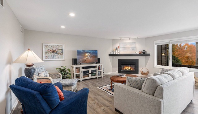 🛶 A-Ga-Ming Escape | Best Torch Lake Views + Golf | Large Private Patio ➠ 755