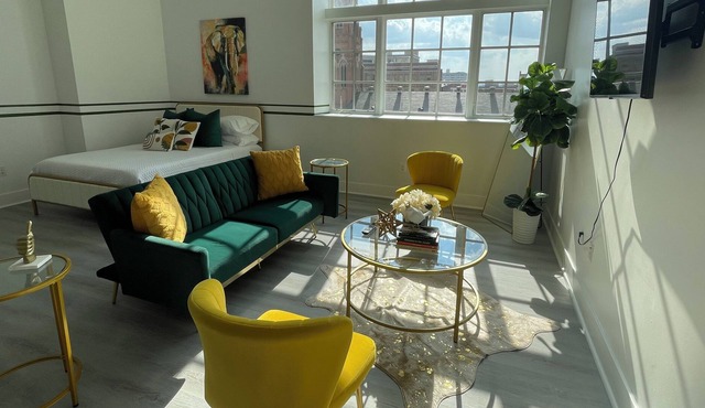 A Gem In The City | 1 Bd Dowtown Apt