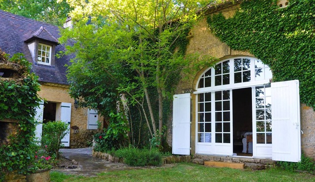 A gem in the heart of Dorgdogne River Valley, 2km from Tremolat