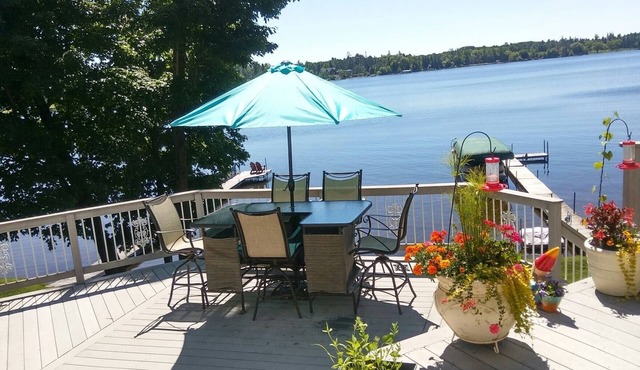 A Gem of a lake home on Gorgeous Pike Lake 15 Minutes From The Duluth Harbor