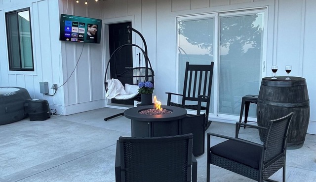 A getaway you need with some golf & lake