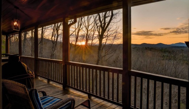 A Golden Retreat | Morganton, GA