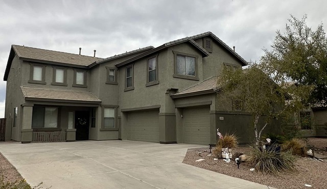 A golf course single family home.