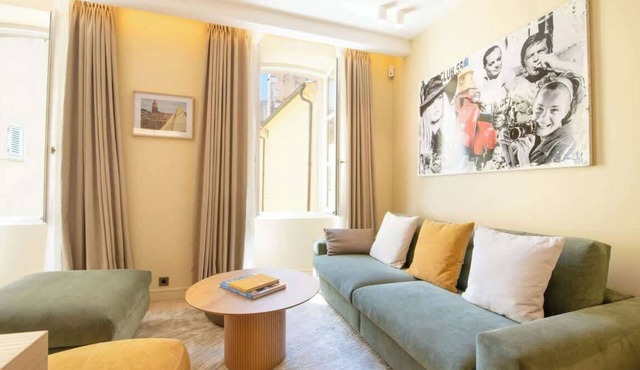 A Gorgeous 1-BR in the Heart of Saint-Tropez