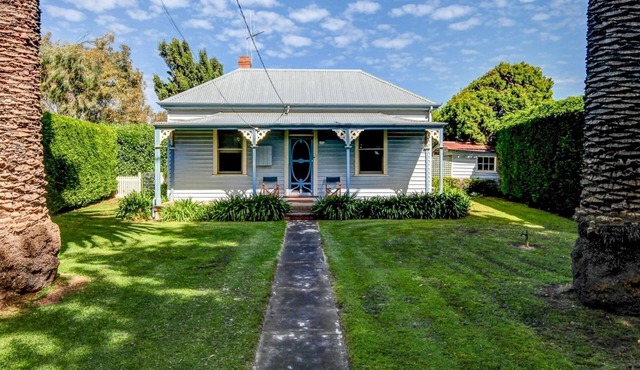 A gorgeous Victorian cottage represents that heritage feel of Port Fairy.