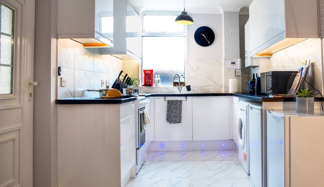 A graceful journey home to Sittingbourne