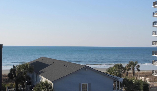 A Great Get AwayTwo- 2 Bedrm/2 bth Condo with beautiful view and spacious rooms