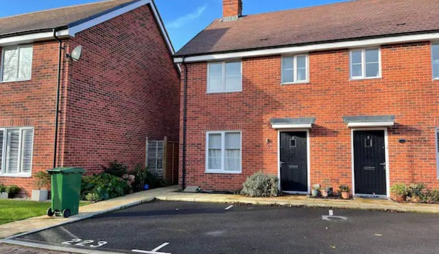 A great luxurious house by the beach.