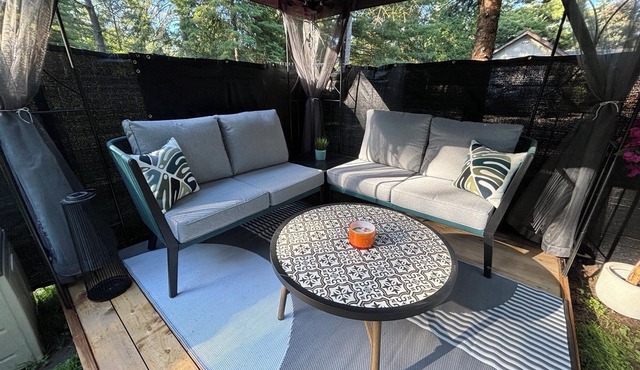 A Greyt Escape at Innisfil Beach