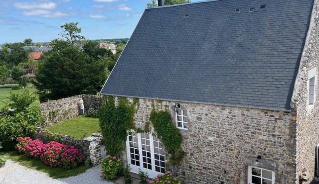 A haven of peace just a few minutes from the sea, ideal for families