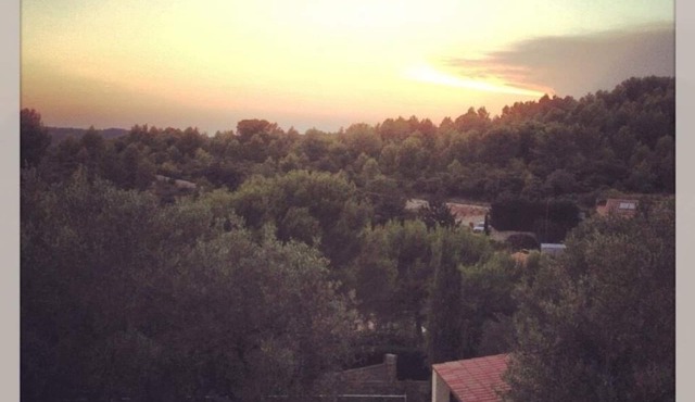 A haven of peace by the pool between Uzès, Nîmes and Avignon.