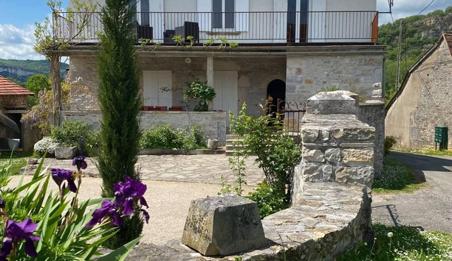 A haven of peace near Saint Cirq Lapopie