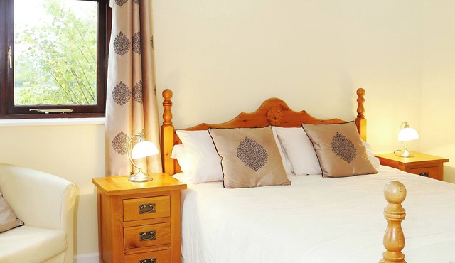 A haven of rural peace in the very heart of Kent on the Greensand Ridge.