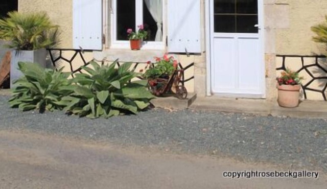 A Holiday Home in St Hilaire Du Bois Near Puy Du Fou And Vendée Beaches