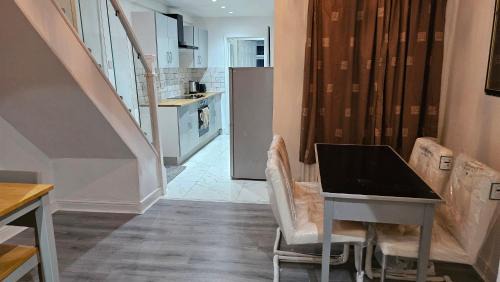 A home away- 2 bedrooms