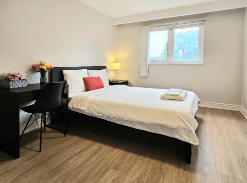 A Home Away-Cozy Guest Room in Toronto