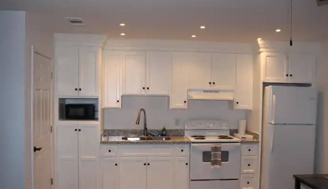 A Home Away From Home! Thats right this NEW Cozy two bed room SUITE.