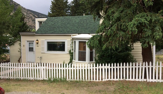 A jewel of a cozy cottage on the stream