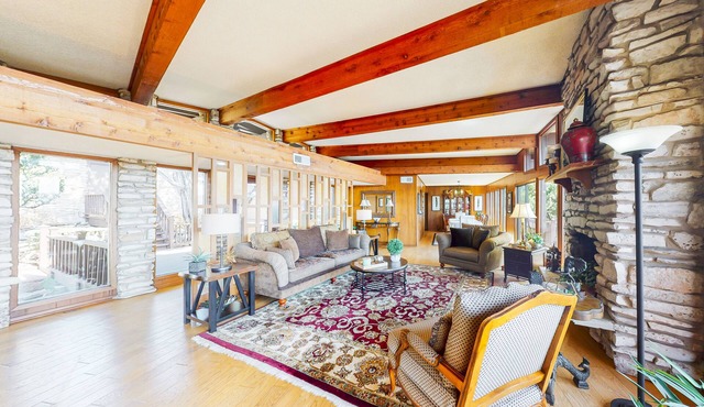 A King's View of Hill Country: Scenic Home w/End-to-End Deck