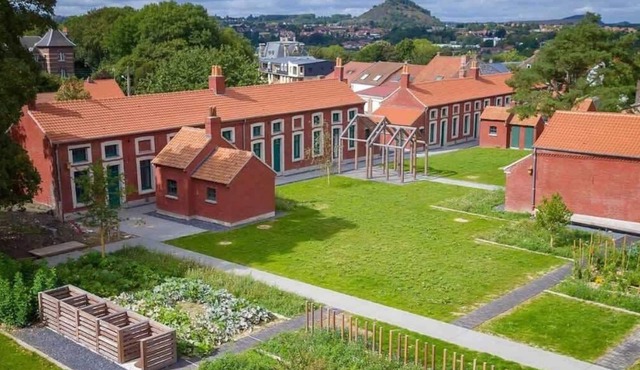 A la Cité des Electriciens 21 Pers - Unesco -wifi