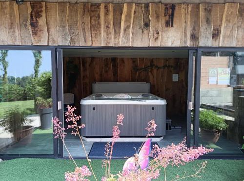 A La Mémoire de Merlin " Gîte Le Miroir Aux Fées "