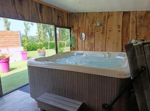 A La Mémoire de Merlin " Gîte La Table Ronde "