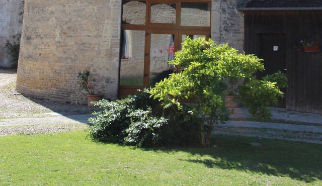 A large 17th century dwelling house 300 meters from the beach.