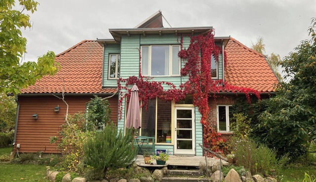 A Light-Filled Clay House in the Elbe River Valley in Hitzacker (Elbe)