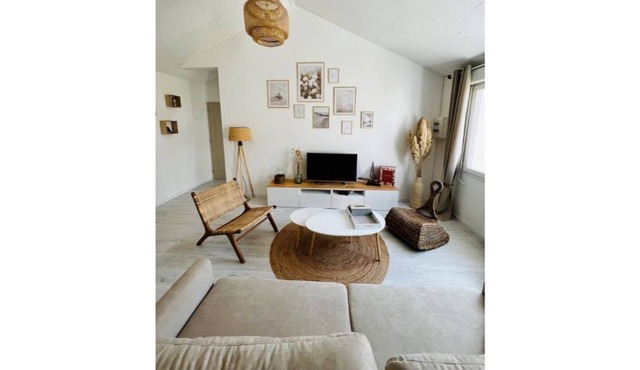 A little cocoon, near the beaches...