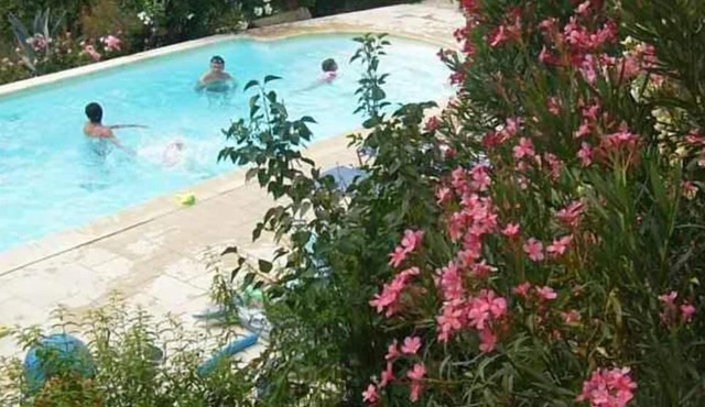 a little corner of paradise with its swimming pool on a vast estate