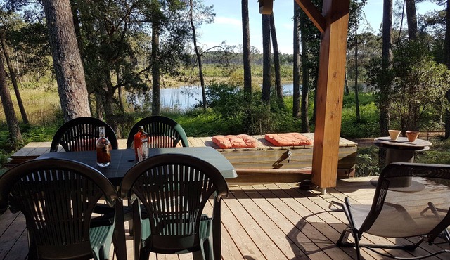 A little paradise under the pines. Large covered terrace