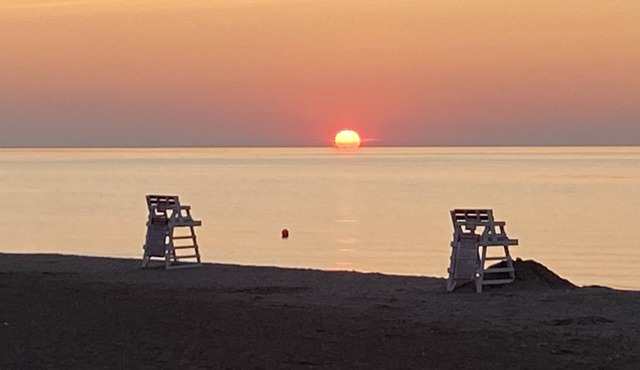 A Little Peace at the Point. Enjoy the best of The Point - all walking distance!