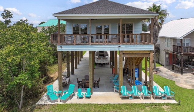 A Little Piece of Heaven-Waterfront-Views-Firepit-Family Friendly