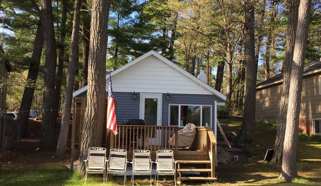 A Little Slice of Heaven on The Waupaca Chain O'Lakes