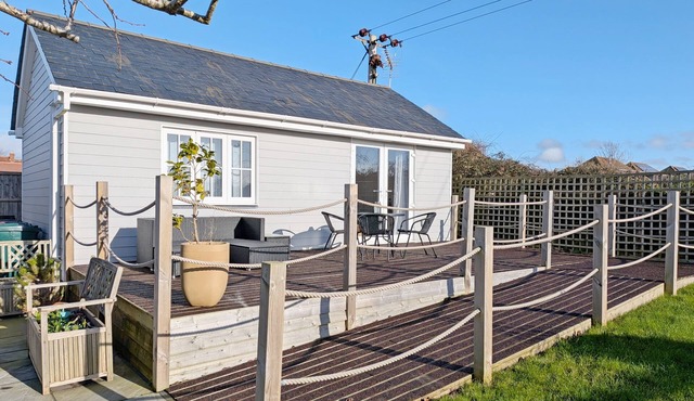 A lodge/cabin that sleeps 2 guests in 1 bedroom