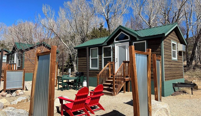 A-Lodge Salida - Cabins RV Tents Camping