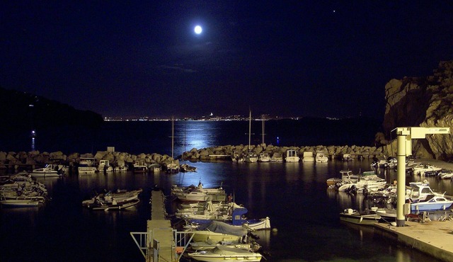 A loft of 70 m2 in the hollow of a cove of the blue coast. South exposition