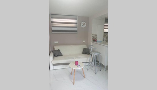 A louer Rez de Jardin proche de Saint-Tropez