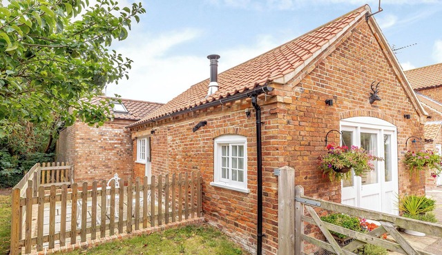 A lovely barn conversion in a quiet location, ideal for a relaxing break or as a touring base.