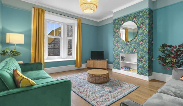 A Lovely, Luxury flat close to attractions and beach