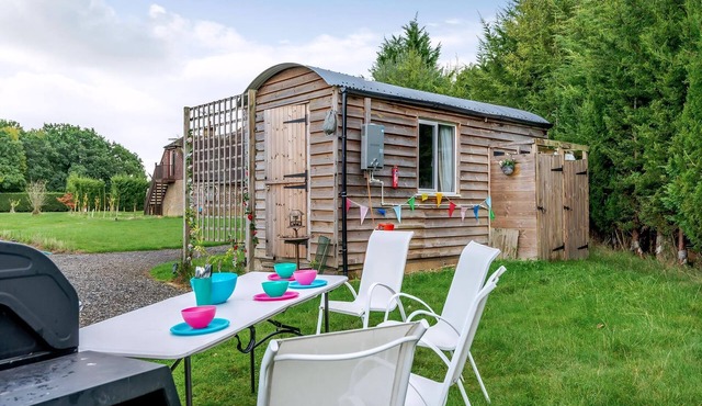 A lovely shepherd’s hut set in a quiet secluded part of the owner’s land.