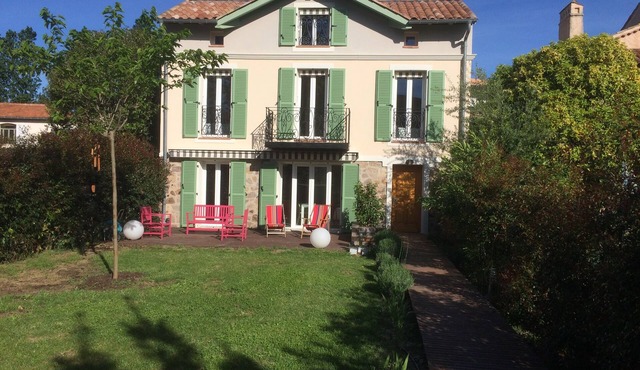 A lovely townhouse, less than 2 min from beaches