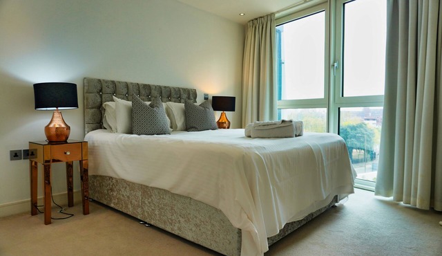 A luxurious apartment, fully equipped.