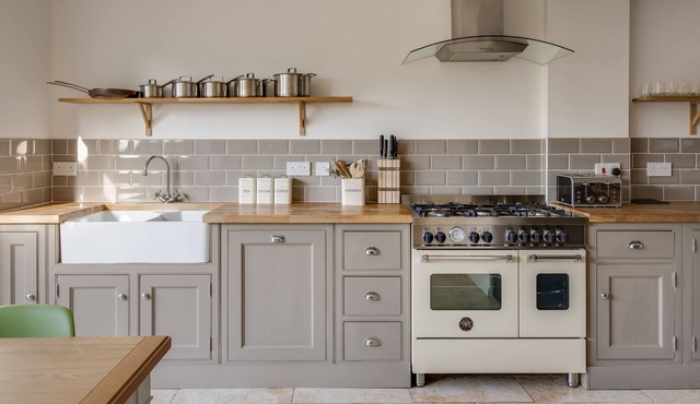 A Luxurious Cottage in the Beautiful Cotswold Town of Fairford