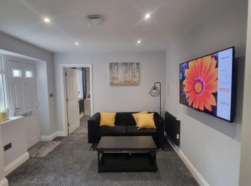 A luxury 2 bed flat in Romford