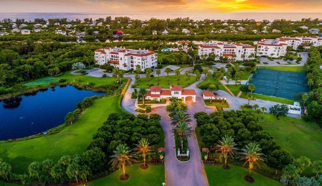 A LUXURY RESORT STYLE CONDO - THE POSSIBILITIES ARE AS ENDLESS AS THE SUNSHINE