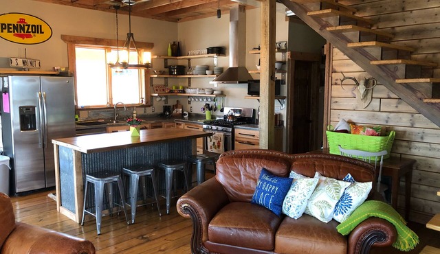 A Missouri Sweet Spot - sleeps 16