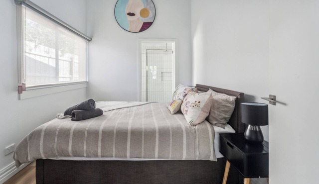 A Modern Coastal Stay in Dromana