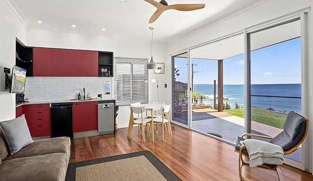 A modern home with high-end finishings and open plan living