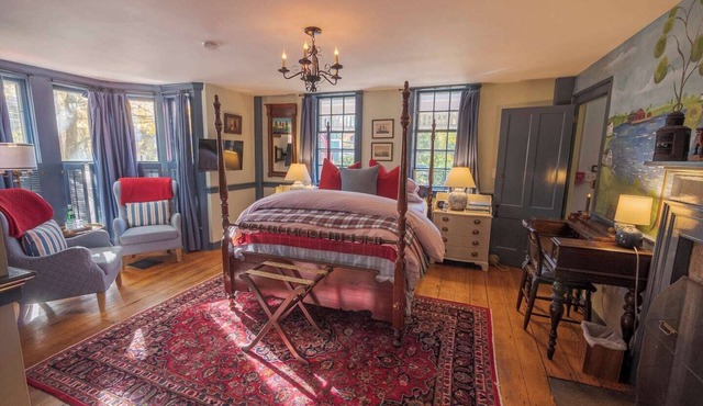 A Mystic Stay as sweet as Apple Pie!